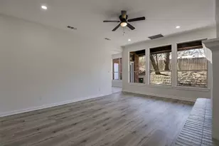 2916 Forestwood Dr, Arlington, TX 76006 - Photo 10