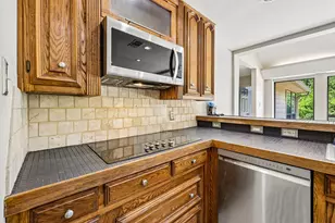 1717 Edgewater Dr, Plano, TX 75075 - Photo 10