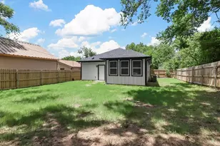 1104 W Elm St, Denison, TX 75020 - Photo 28