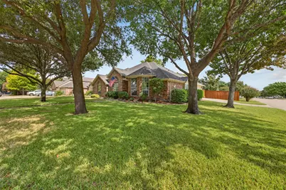 1600 Churchill Lane, Mansfield, TX 76063 - Photo 2