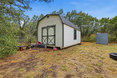 900 Cedar Break Court, Cleburne, TX 76033 - Photo 4