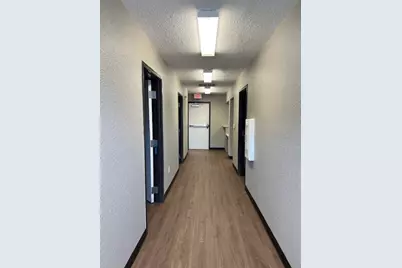 1910 W Henderson Street, Cleburne, TX 76033 - Photo 10
