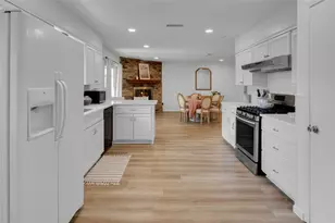 2712 Larkin Ave, Fort Worth, TX 76133 - Photo 10