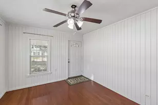 627 Hartsdale Dr, Dallas, TX 75211 - Photo 6