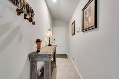 705 Whitecomb Lane, Justin, TX 76247 - Photo 4