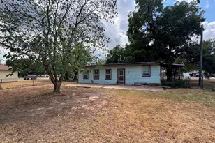 4003 Cherokee Ct, Granbury, TX 76048 - Photo 2
