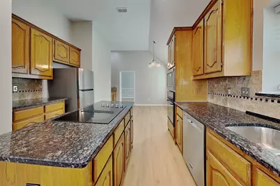 1527 Jeanette Way, Carrollton, TX 75006 - Photo 6