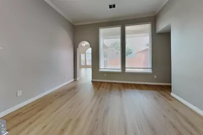 1527 Jeanette Way, Carrollton, TX 75006 - Photo 2