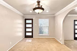 1041 Tuskegee St, Grand Prairie, TX 75051 - Photo 4