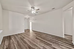 2032 Sunny Side Dr, Little Elm, TX 75068 - Photo 8