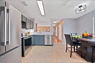 2326 McIntosh Ct, Lancaster, TX 75134 - Photo 8