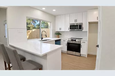 2417 Via Barcelona, Carrollton, TX 75006 - Photo 6