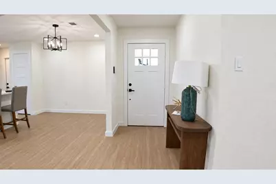 2417 Via Barcelona, Carrollton, TX 75006 - Photo 10