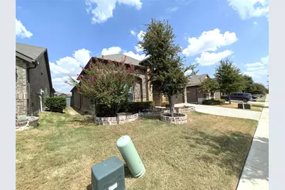 1409 Summit View Lane, Little Elm, TX 76227 - Photo 4