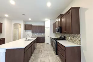 1409 Summit View Ln, Little Elm, TX 76227 - Photo 10