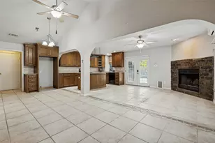 121 N Willow St, Mansfield, TX 76063 - Photo 22