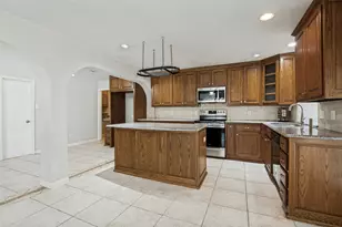 121 N Willow St, Mansfield, TX 76063 - Photo 6