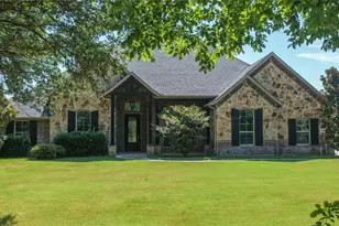 181 Fairview Ct, Decatur, TX 76234 - Photo 1