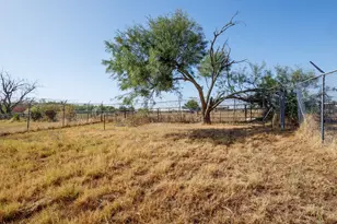 1727 Wildhorse Ln, Stephenville, TX 76401 - Photo 30