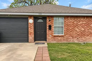 1102 Hamilton St, McKinney, TX 75069 - Photo 2