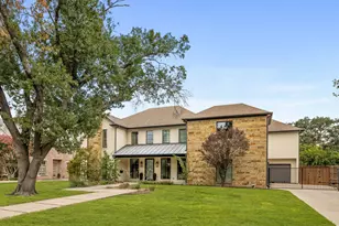 5724 Charlestown Dr, Dallas, TX 75230 - Photo 2