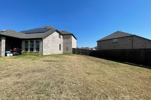 2924 Spirit Woods Ln, Arlington, TX 76001 - Photo 38