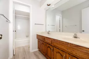 586 Abilene Dr, Lewisville, TX 75067 - Photo 22
