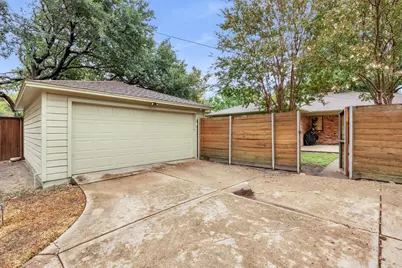 10215 Vinemont Street, Dallas, TX 75218 - Photo 34