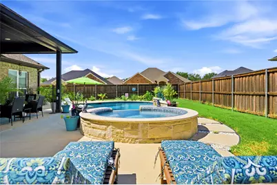 732 Coblestone Circle, Mabank, TX 75147 - Photo 2