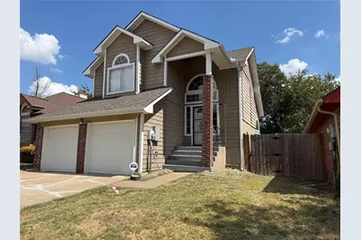 4307 Scarsdale Lane, Dallas, TX 75227 - Photo 2