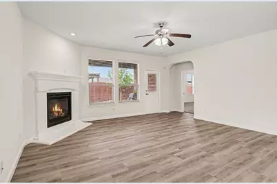 729 Rebecca Lane, Saginaw, TX 76131 - Photo 6