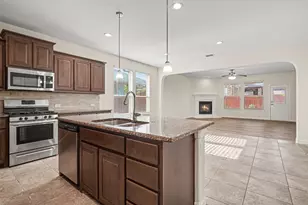 729 Rebecca Ln, Saginaw, TX 76131 - Photo 10