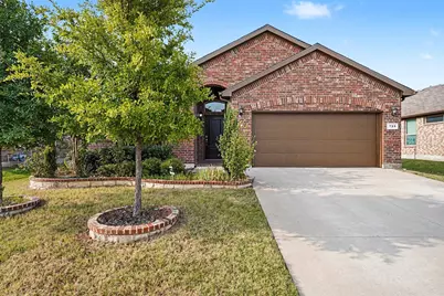 729 Rebecca Lane, Saginaw, TX 76131 - Photo 1