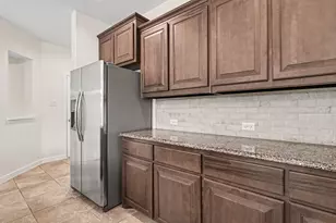 729 Rebecca Ln, Saginaw, TX 76131 - Photo 12