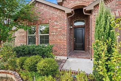 729 Rebecca Lane, Saginaw, TX 76131 - Photo 2