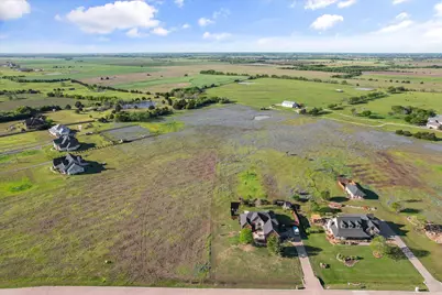 8 Hunter Pass, Waxahachie, TX 75165 - Photo 4