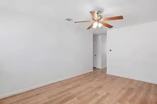 7208 Van Natta Ln, Fort Worth, TX 76112 - Photo 8