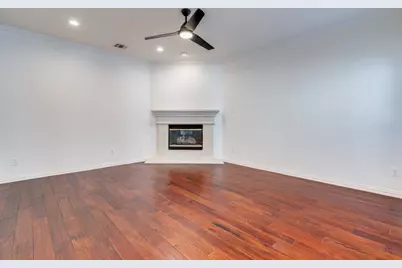 8913 Trolley Trail, McKinney, TX 75070 - Photo 4