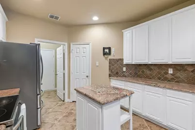 4145 Cobblestone Drive, Carrollton, TX 75007 - Photo 14
