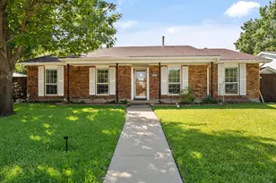 1813 Dodge Trail, Grand Prairie, TX 75052 - Photo 1