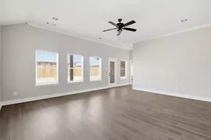215 Trevor Ln, Greenville, TX 75402 - Photo 10