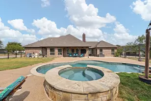 2533 Lime Ct, Burleson, TX 76028 - Photo 38