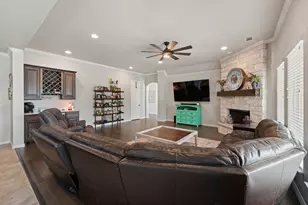 2533 Lime Ct, Burleson, TX 76028 - Photo 22