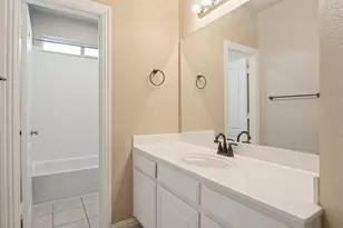 1827 Auburn Dr, Carrollton, TX 75007 - Photo 32
