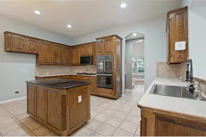 1827 Auburn Drive, Carrollton, TX 75007 - Photo 12