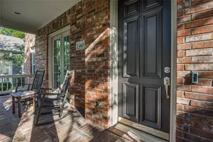 1827 Auburn Dr, Carrollton, TX 75007 - Photo 2