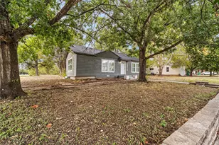 1401 Texas Ave, Mart, TX 76664 - Photo 2