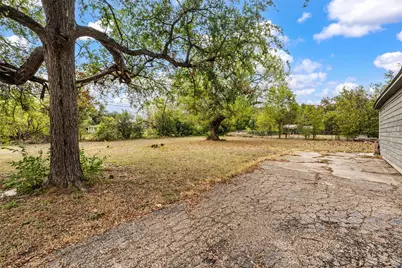 1401 Texas Avenue, Mart, TX 76664 - Photo 16