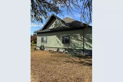 102 N 6th Street W, Dawson, TX 76639 - Photo 6