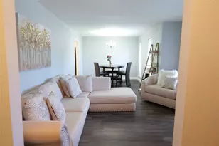 7137 Hunnicut Rd, Dallas, TX 75227 - Photo 8